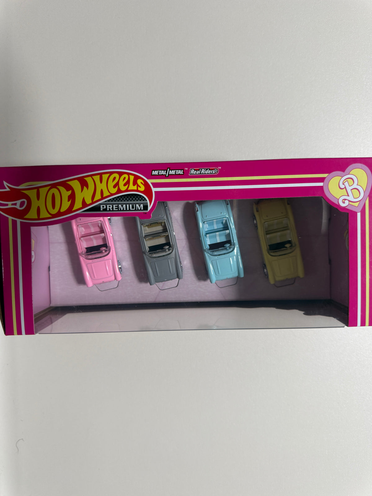 Hot Wheels PREMIUM Diorama 1956 Corvette Collector Barbie