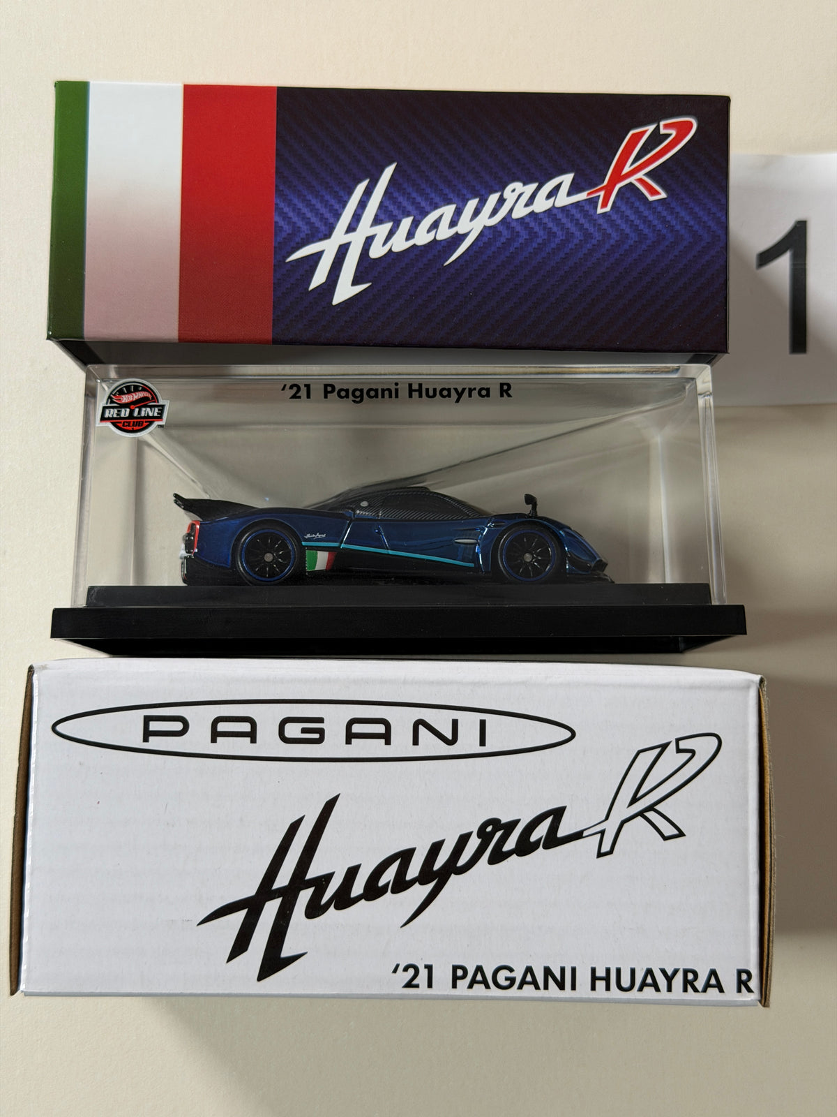 Hot Wheels RLC 21 Pagani Huayra R blau #1