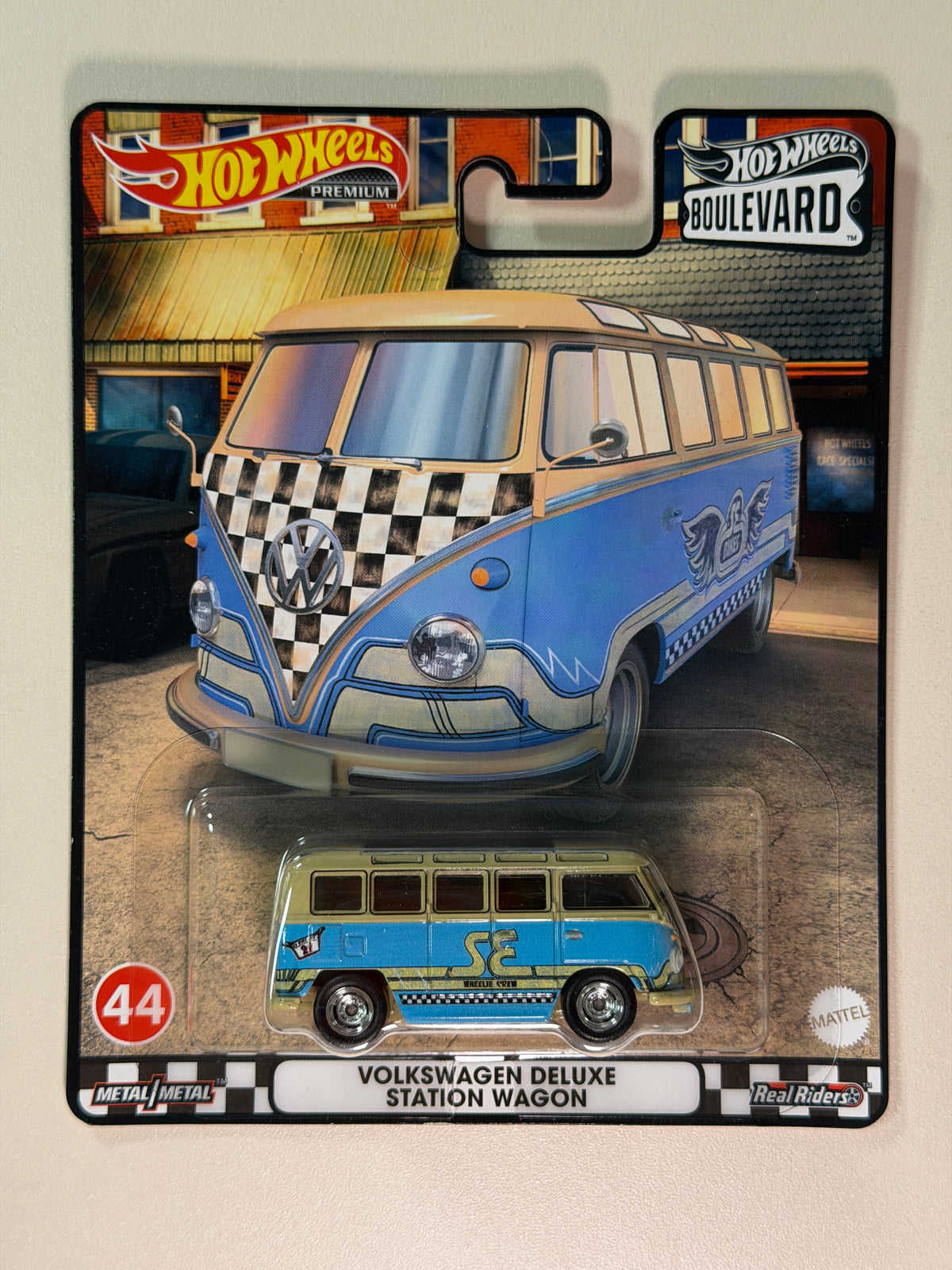 Hot Wheels PREMIUM Boulevard 44 Volkswagen Deluxe Station Wagon