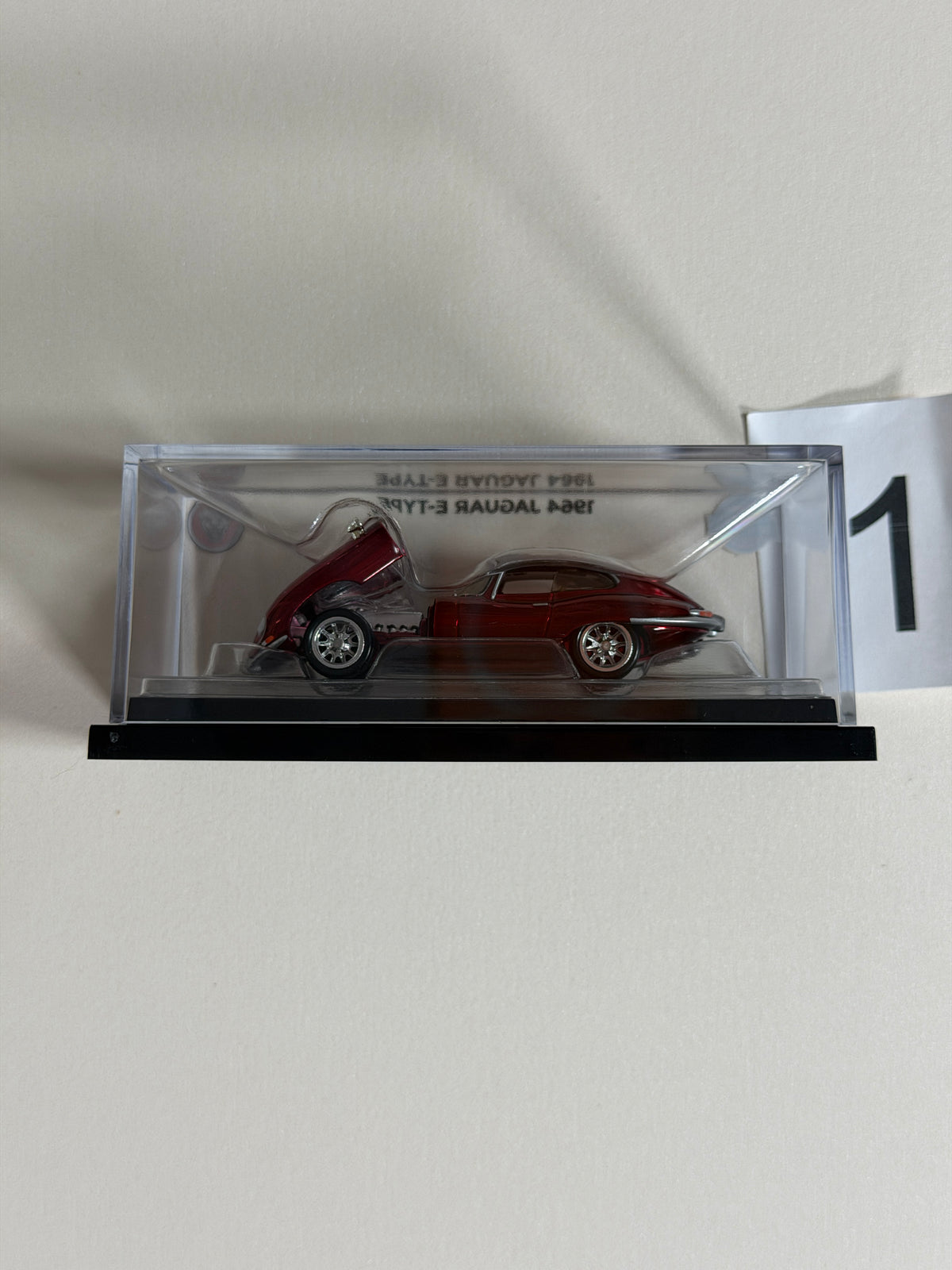 Hot Wheels RLC 1964 Jaguar E-Type czerwony #1