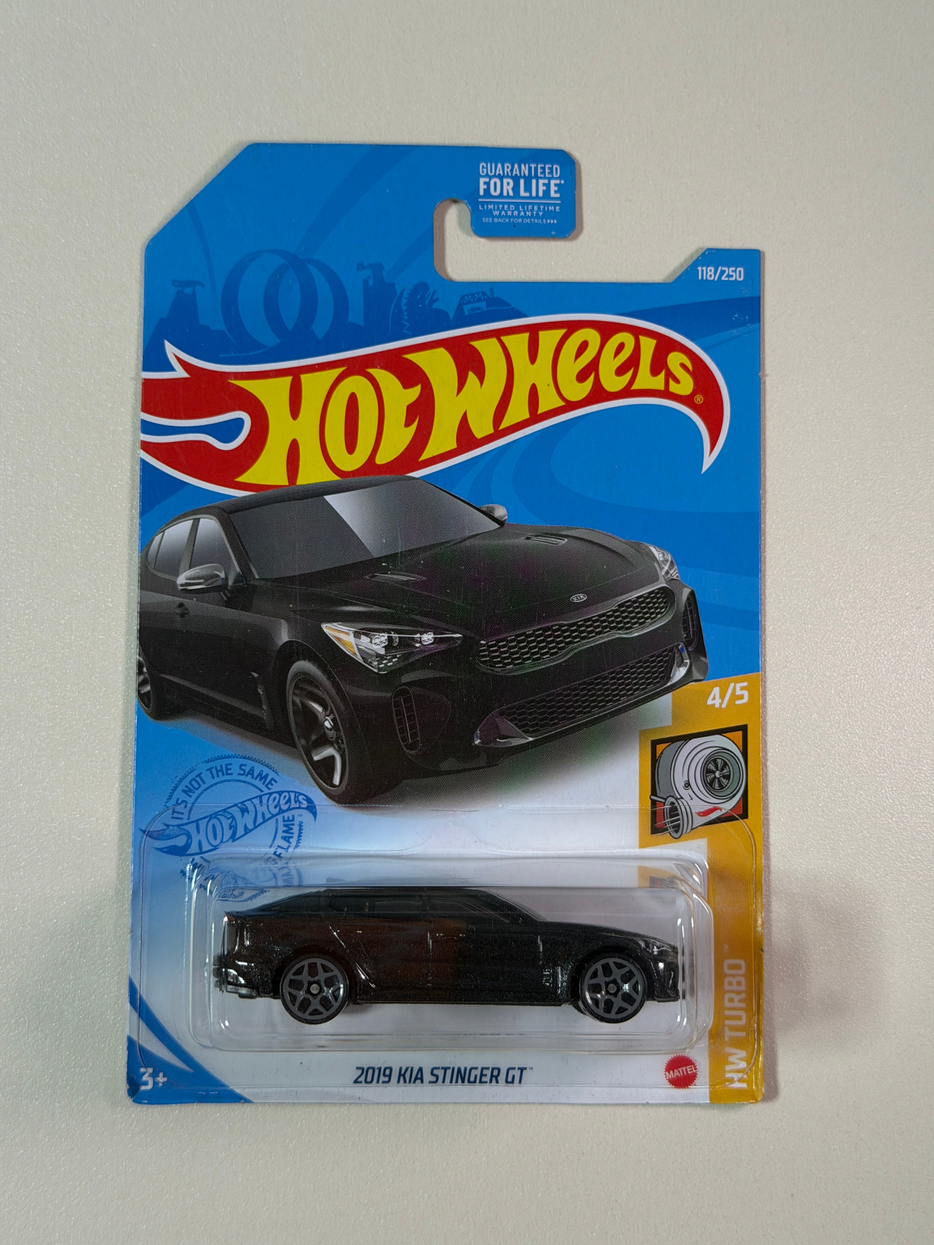 Hot Wheels 2019 Kia Stinger GT czarny