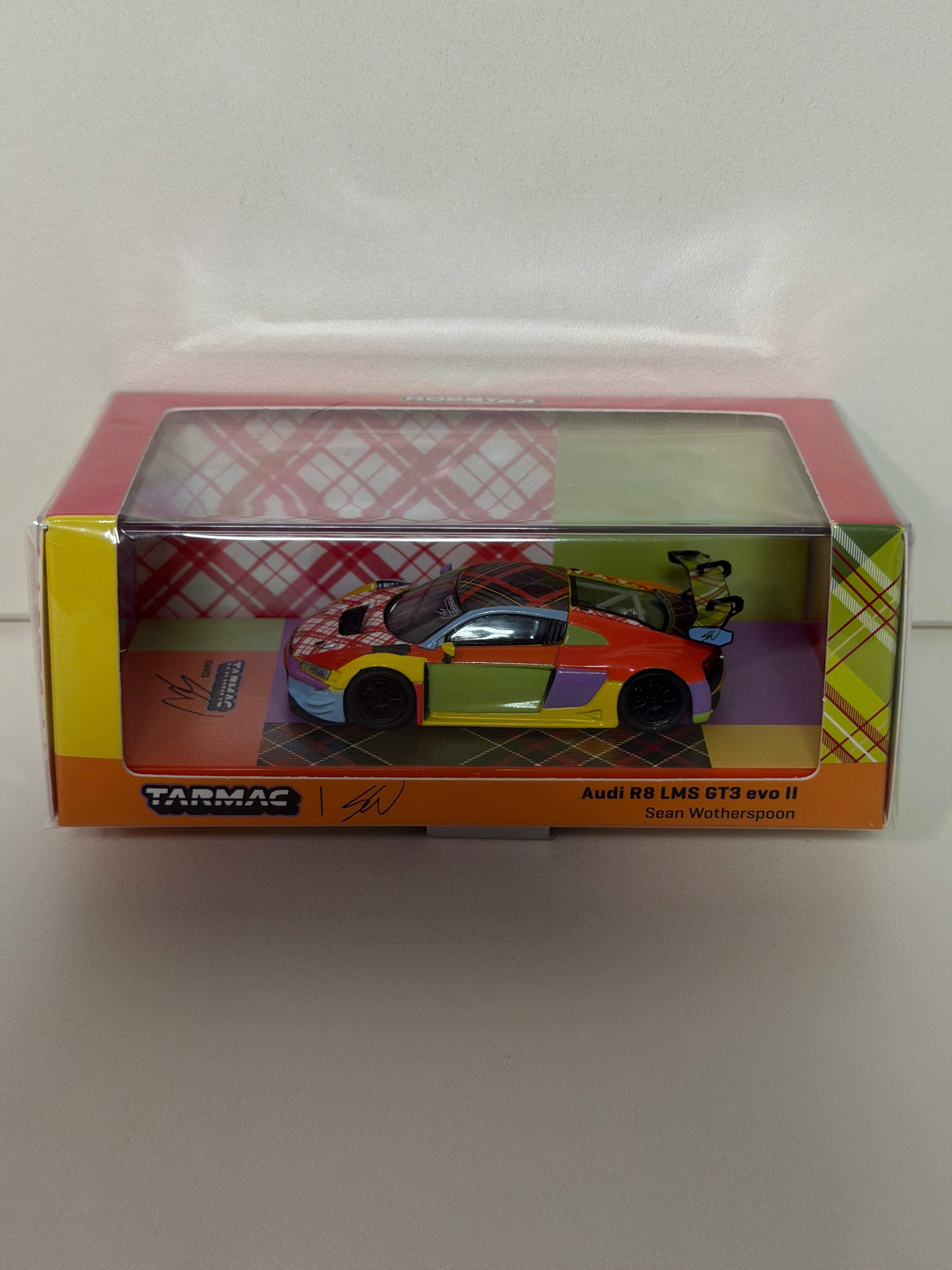 Tarmac Works Audi R8 LMS GT3 evo II Sean Wotherspoon