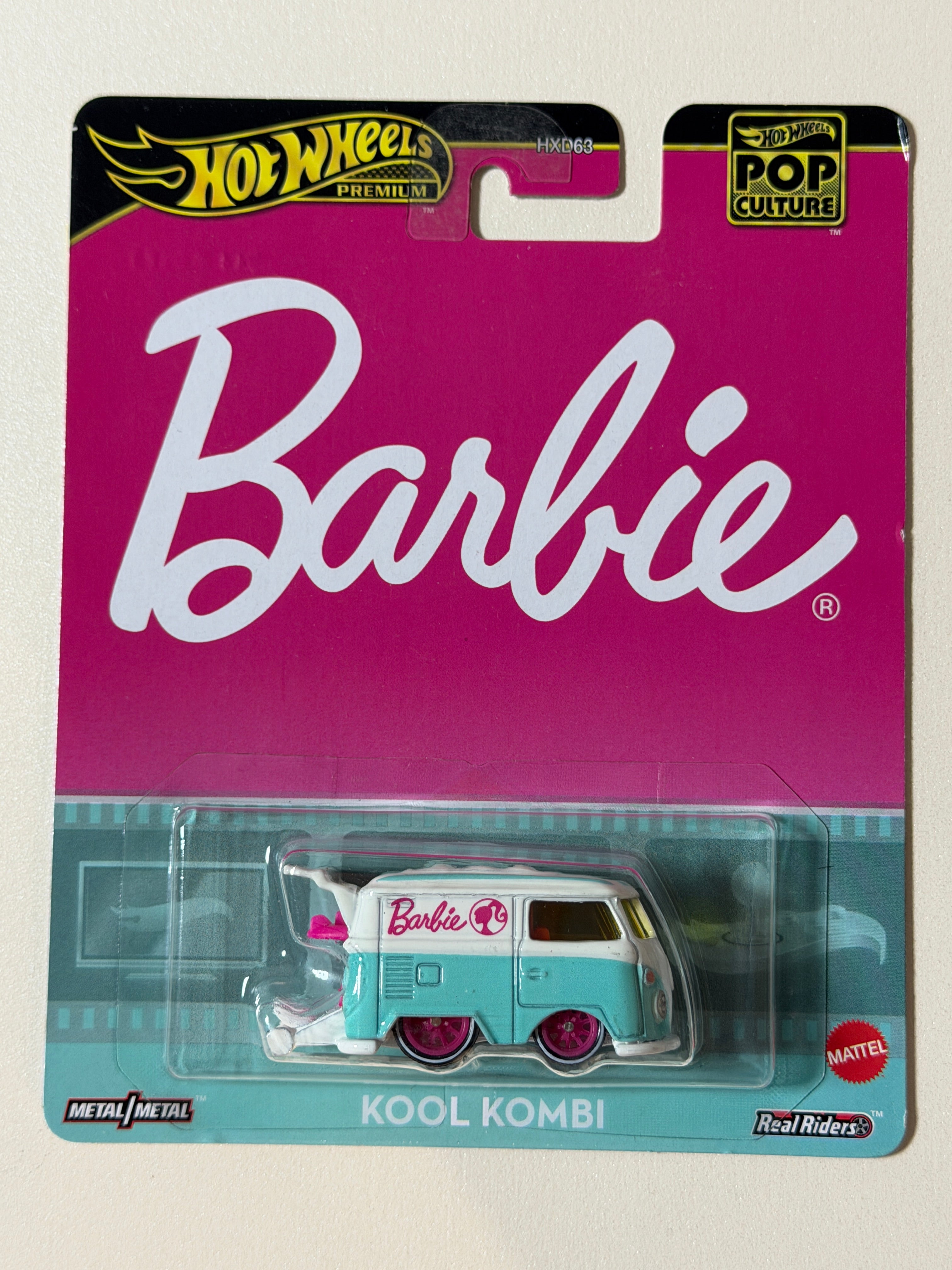 Hot Wheels PREMIUM Pop Culture Kool Kombi Barbi