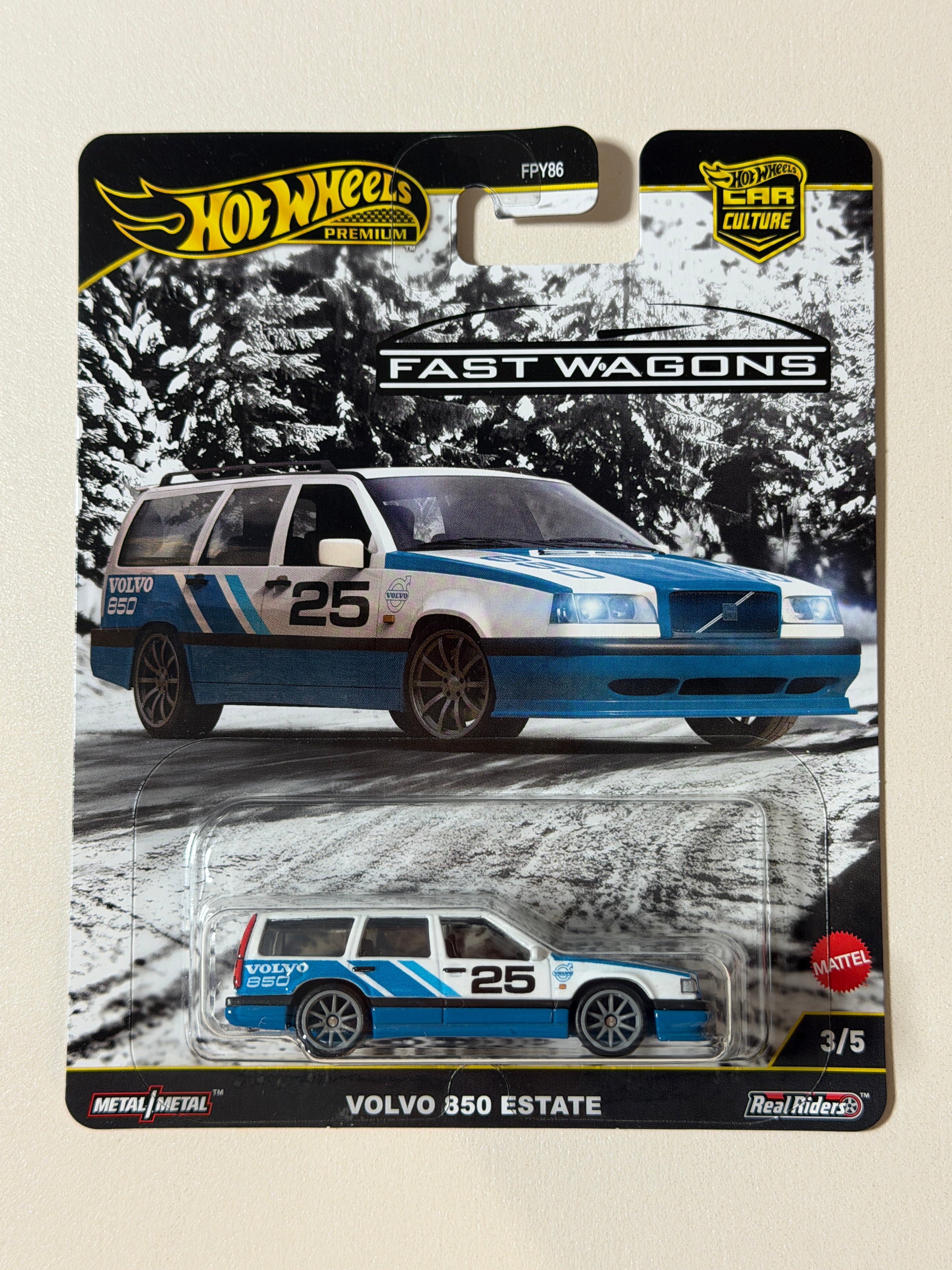 Hot Wheels PREMIUM Car Culture Volvo 850 Estate