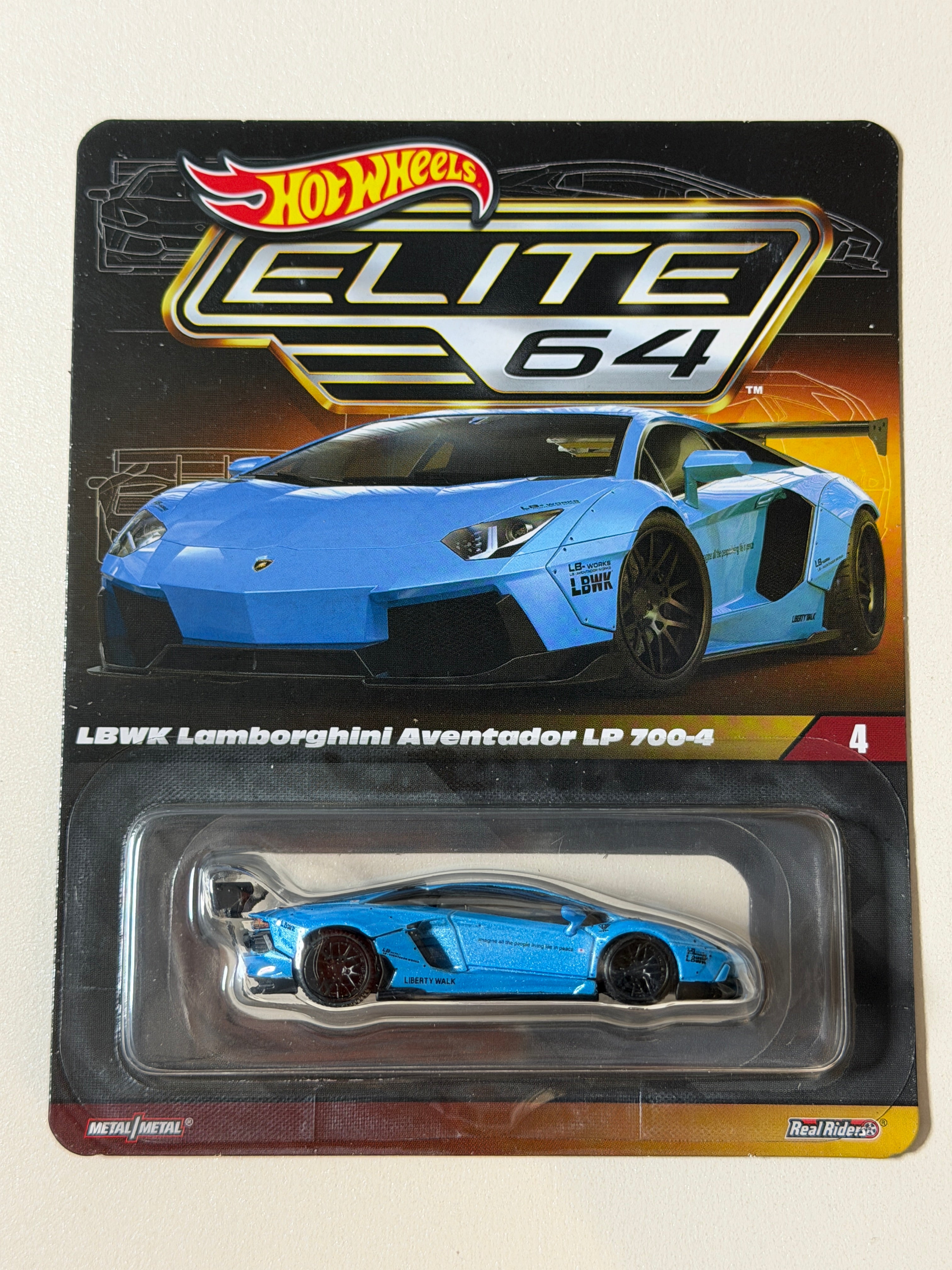 Hot Wheels Elite64 LBWK Lamborghini Aventador LP 700-4