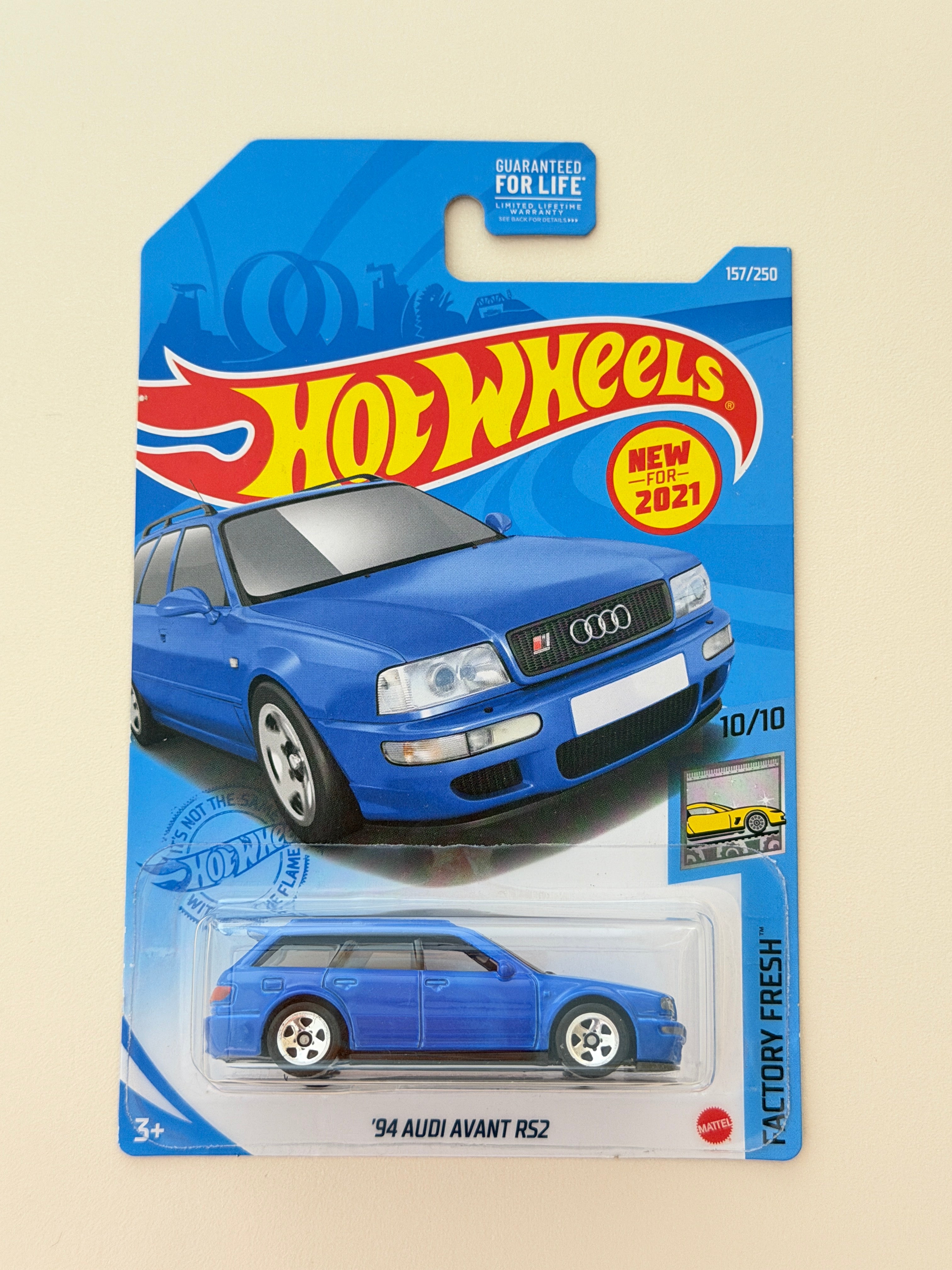Hot Wheels 94 Audi Avant RS2