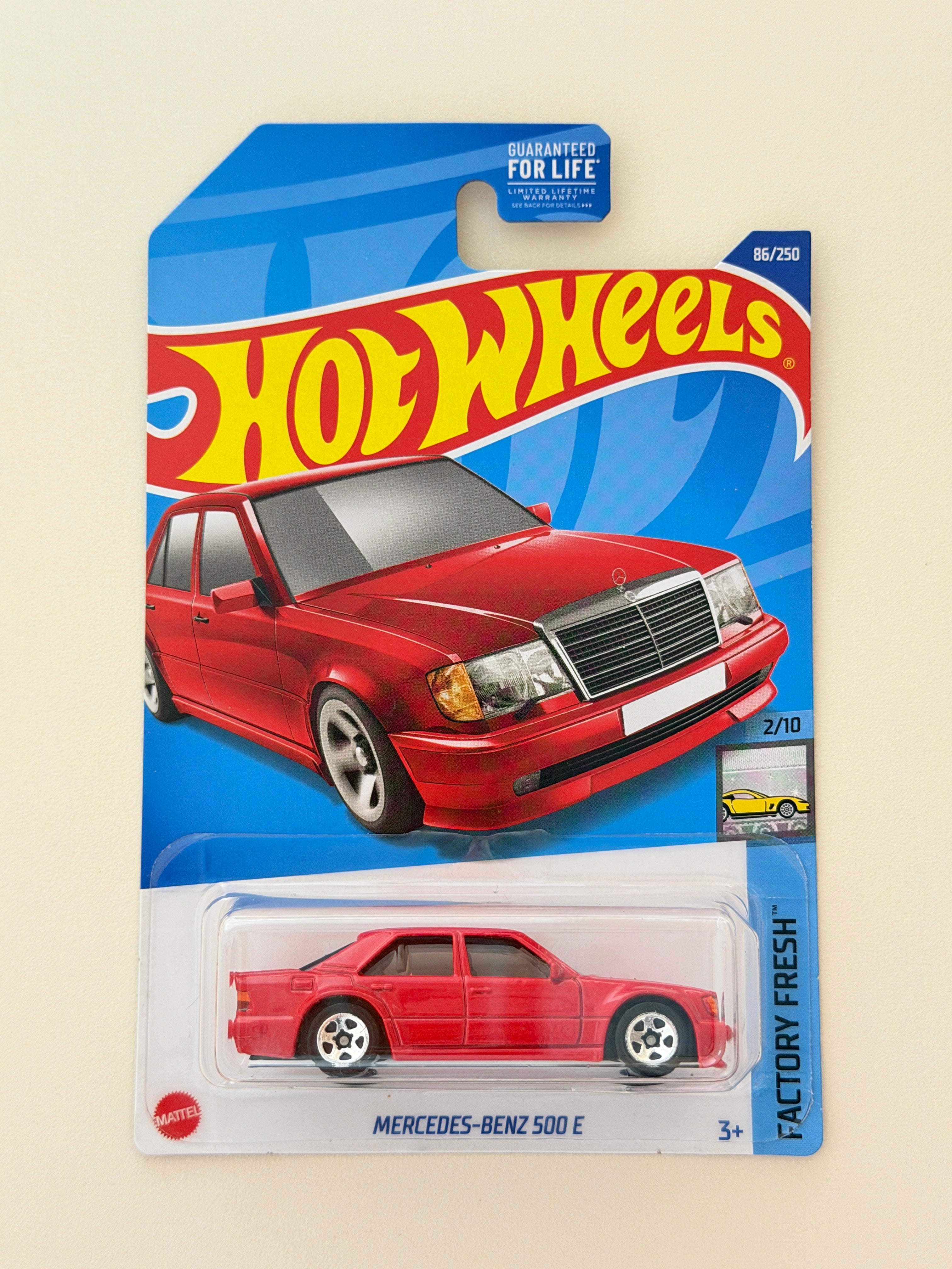 Hot Wheels Mercedes-Benz 500 E