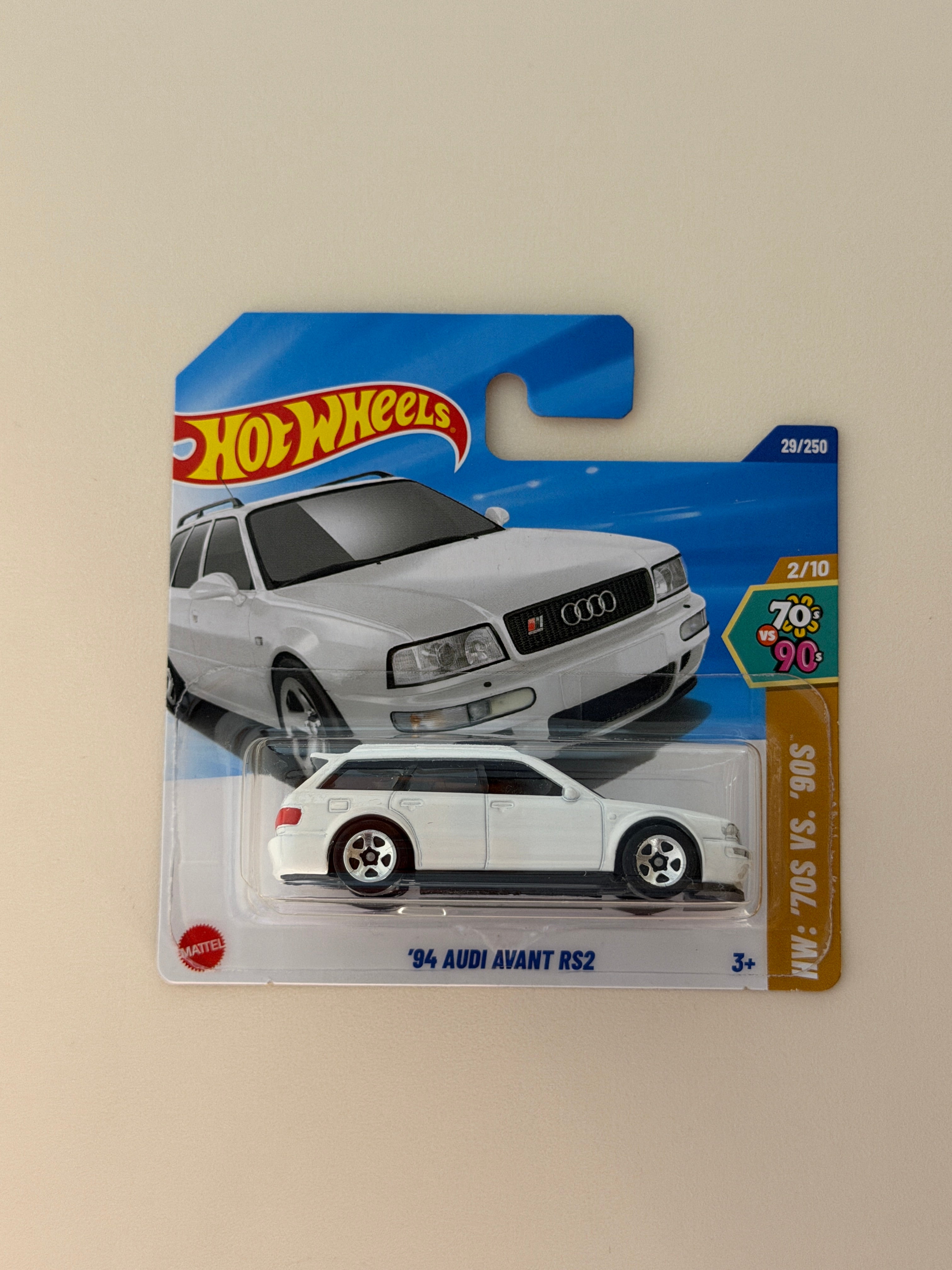 Hot Wheels 94 Audi Avant RS2