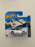 Hot Wheels 17 Pagani Huayra Roadster