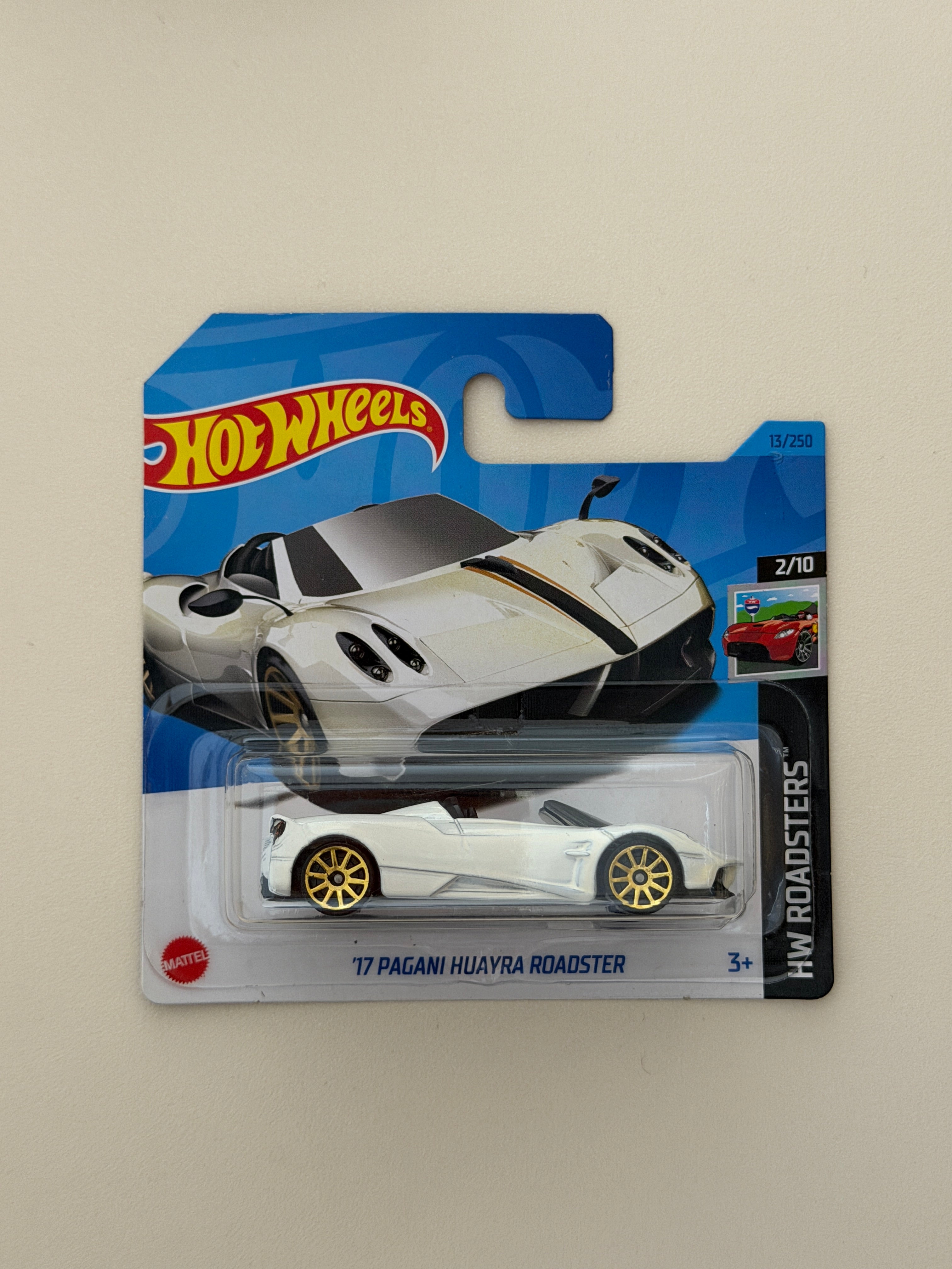 Hot Wheels 17 Pagani Huayra Roadster