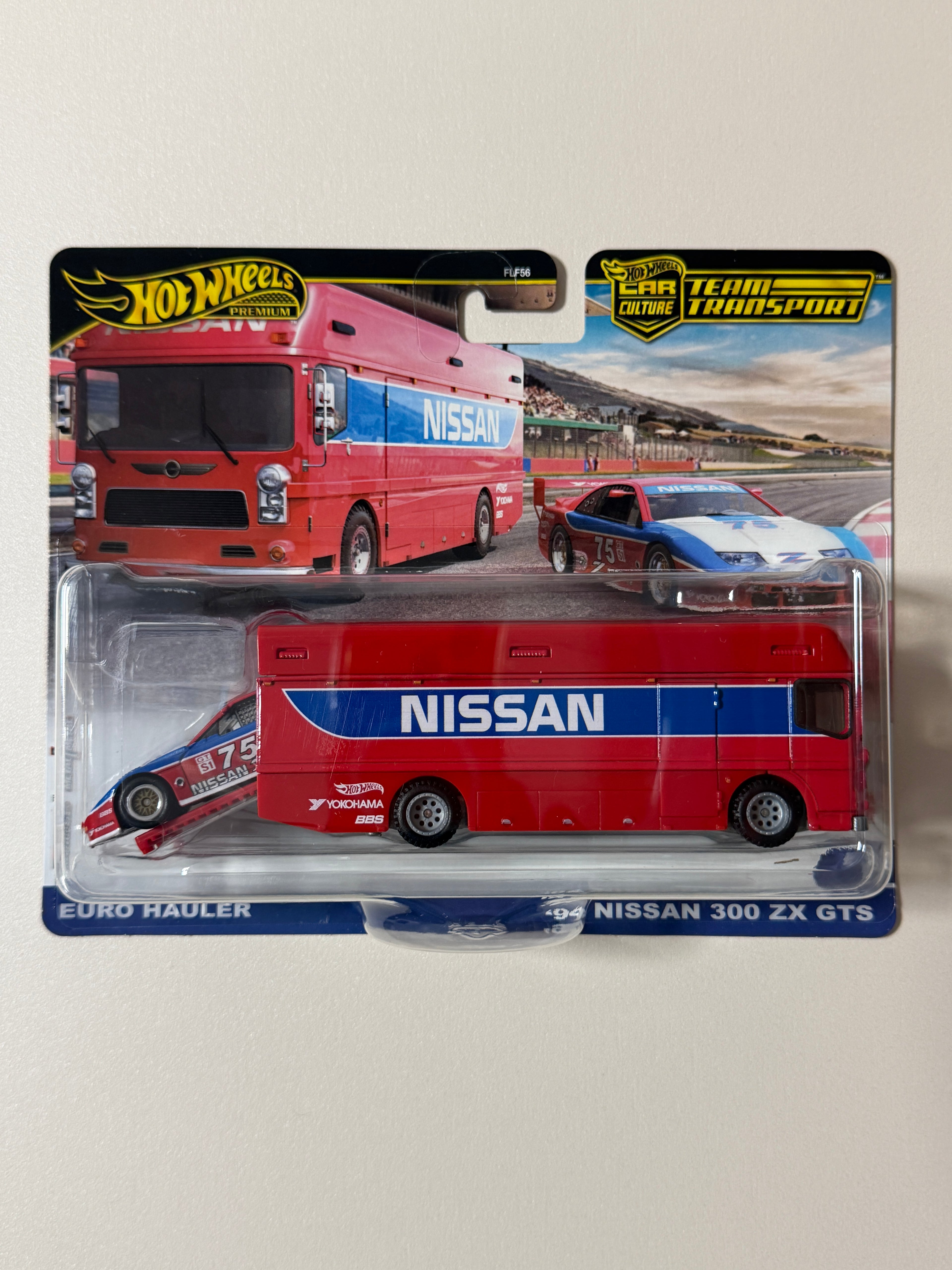 Hot Wheels PREMIUM Team Transport Nissan 300 ZX GTS + Euro Hauler