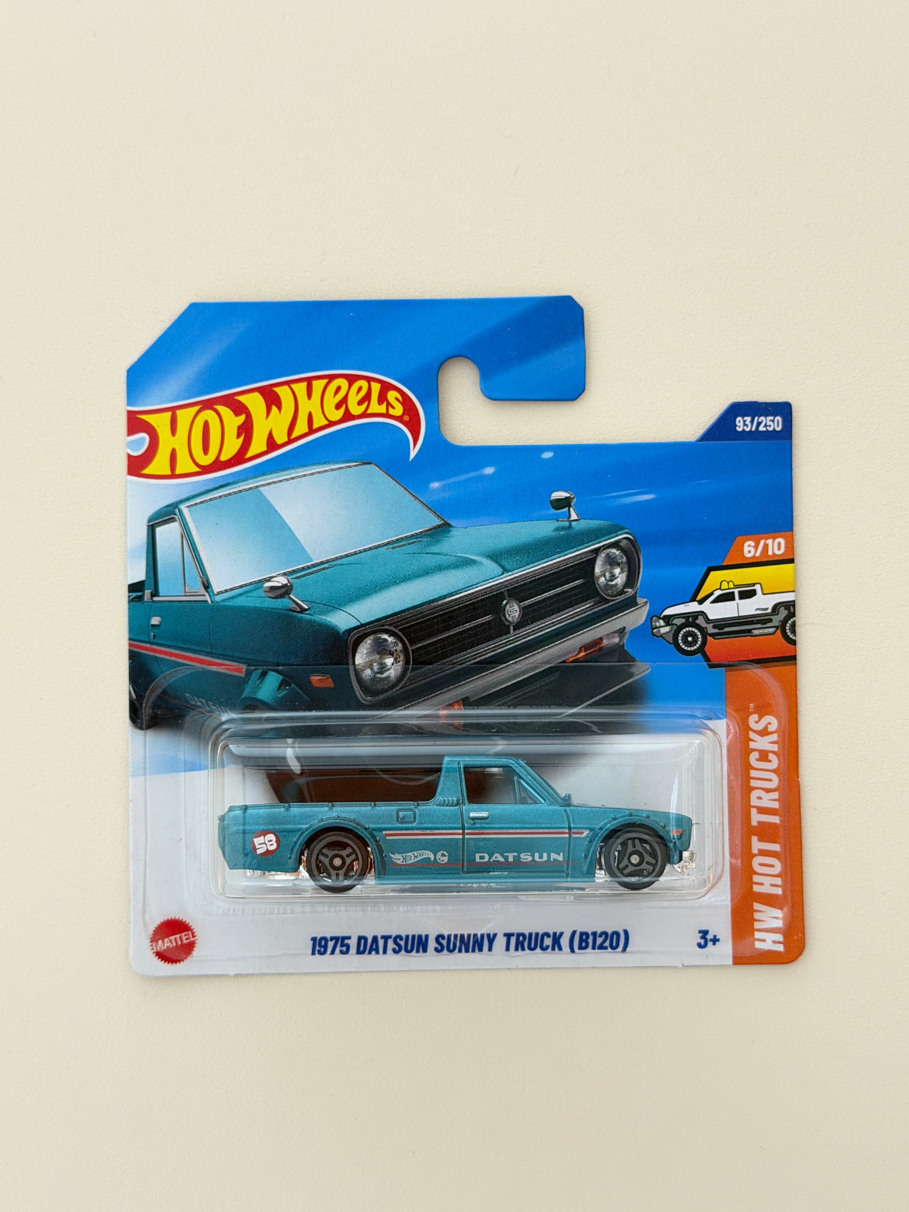 Hot Wheels 1975 Datsun Sunny Truck (B120)