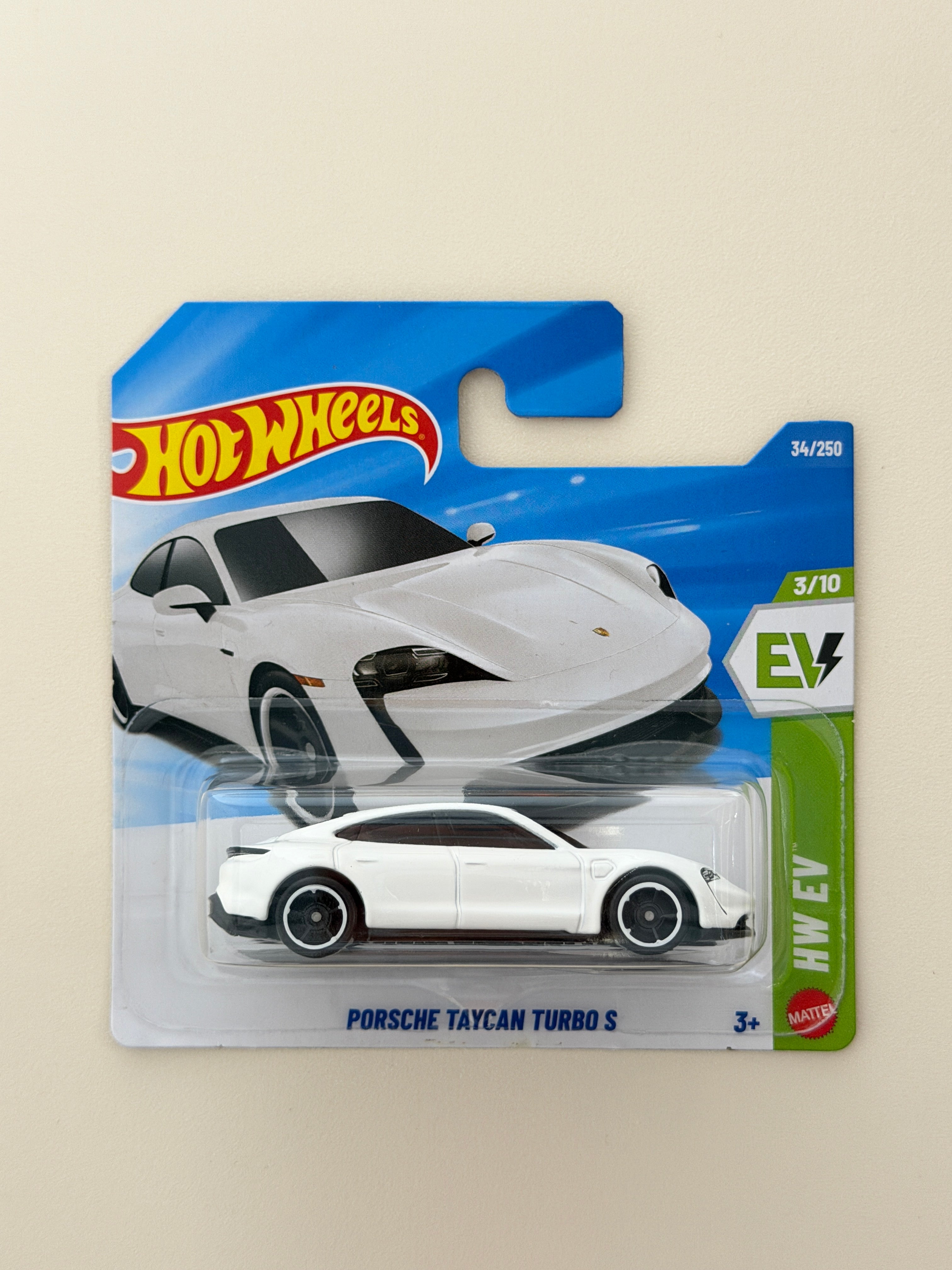 Hot Wheels Porsche Taycan Turbo S