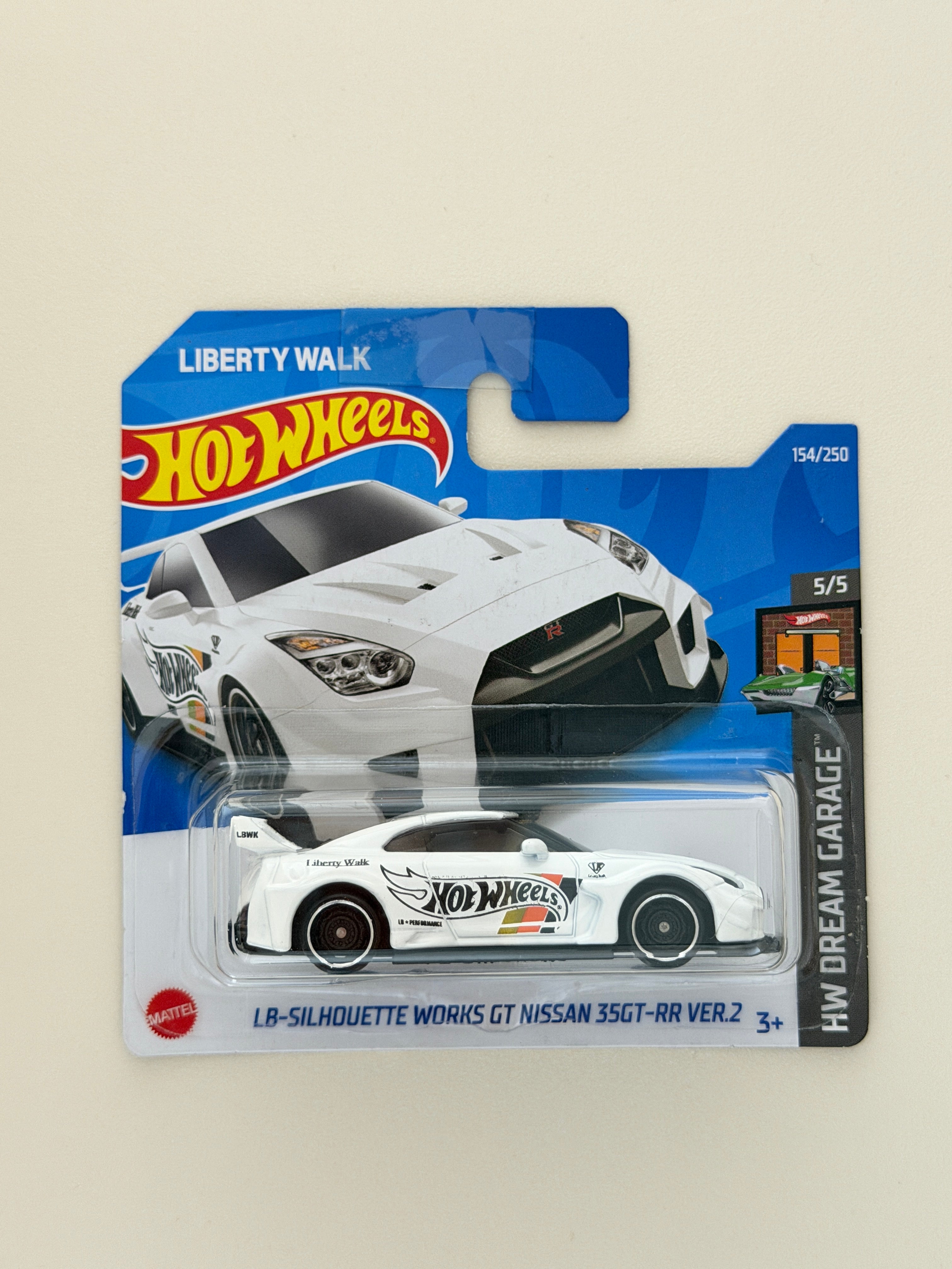 Hot Wheels LB-Silhouette Works GT Nissan 35GT-RR VER.2 LBWK