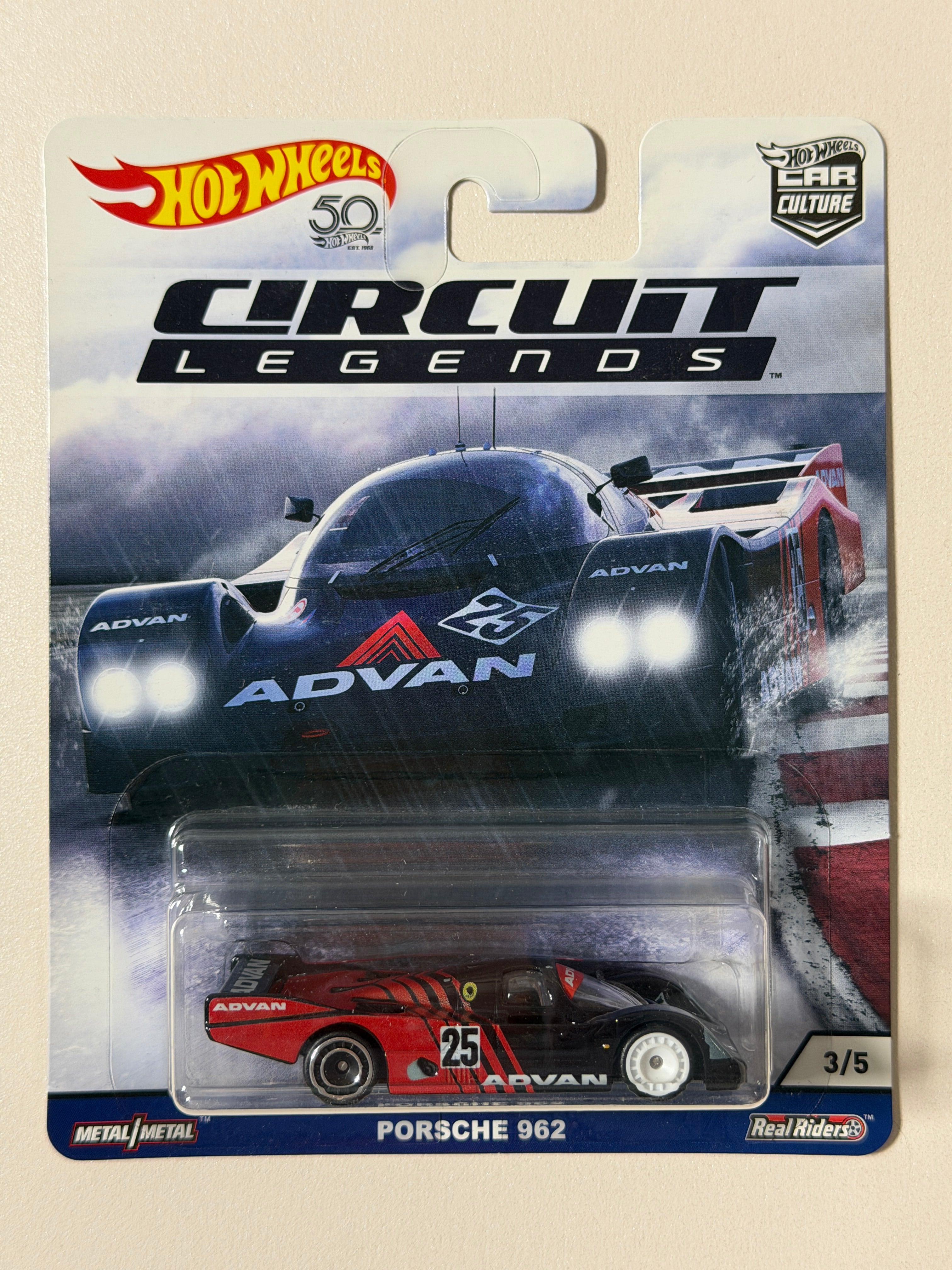 Hot Wheels PREMIUM Car Culture Porsche 962 Advan