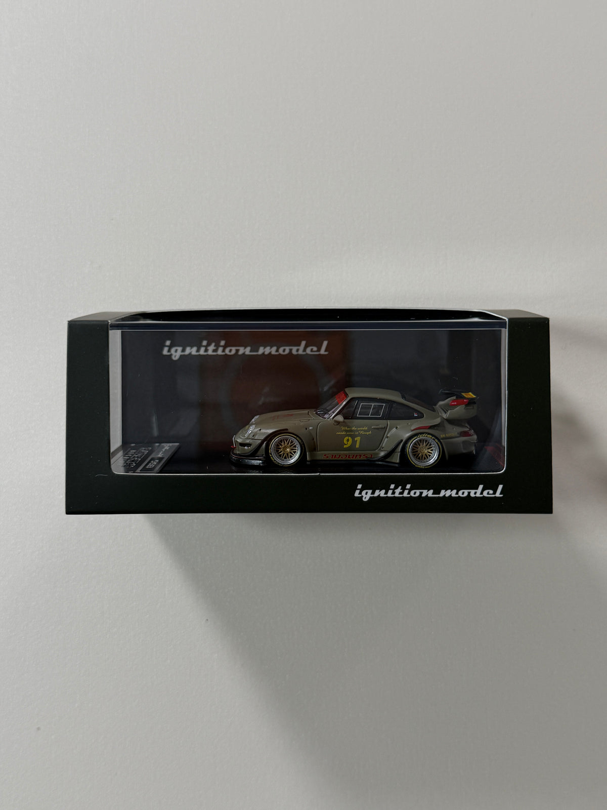 Ignition Modell Porsche 993 RWB Grün matt